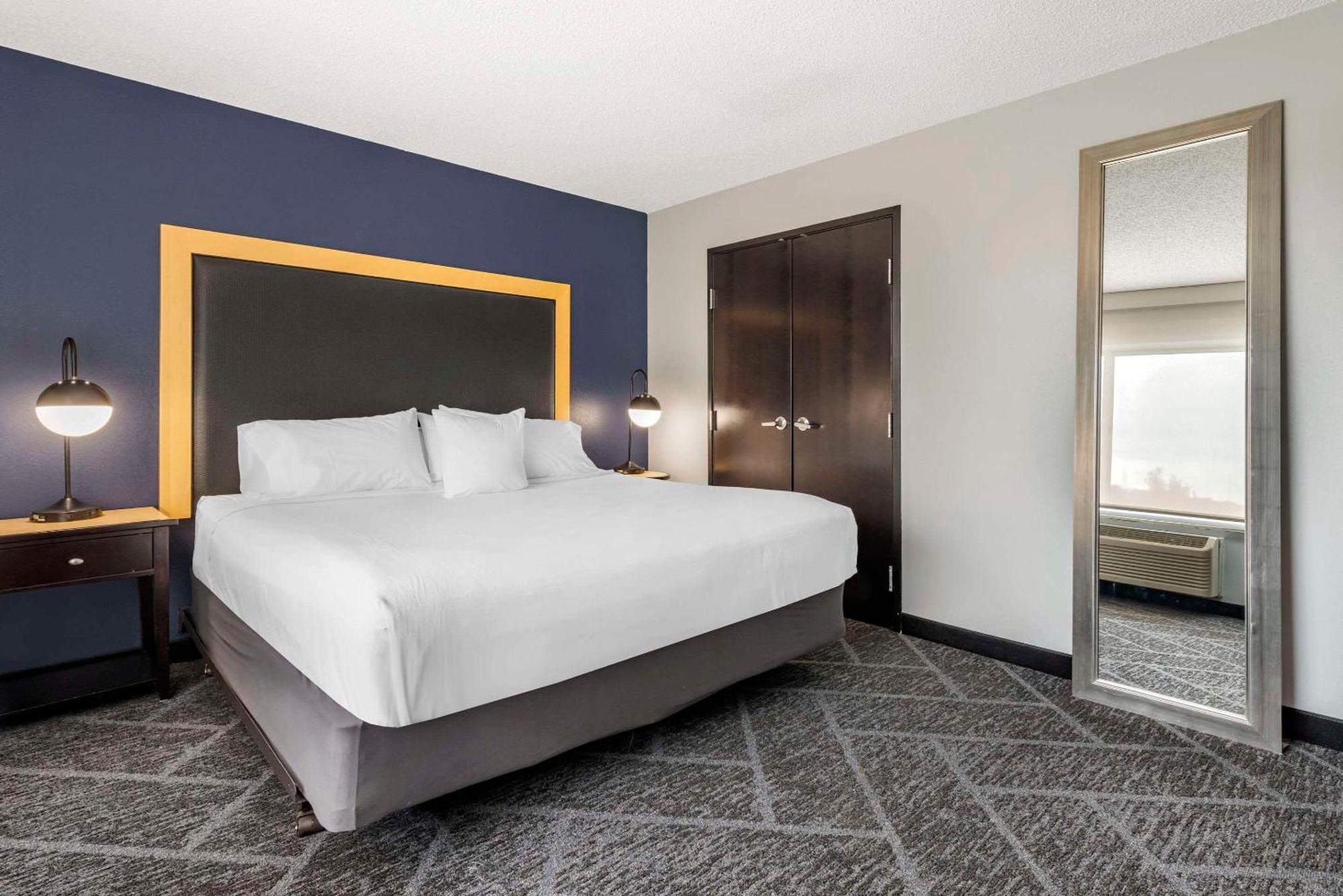 Cambria Hotel Minneapolis Maple Grove Exterior foto