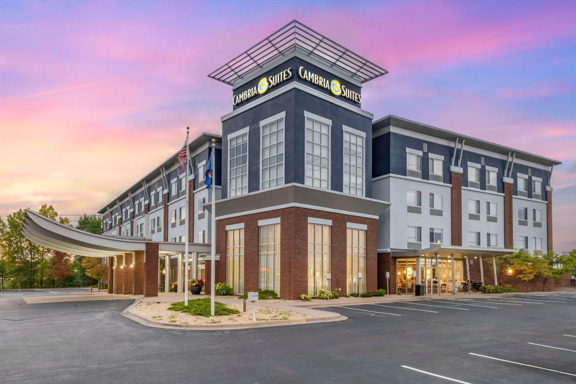 Cambria Hotel Minneapolis Maple Grove Exterior foto